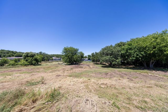 406 Hilltop Meadows Court, Springtown, TX 76082