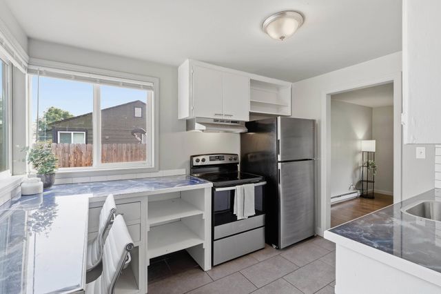 5704 N Milton St, Spokane, WA 99205