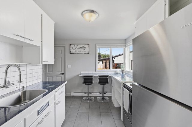5704 N Milton St, Spokane, WA 99205