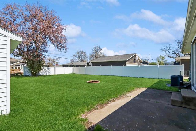 28 29th Avenue SW, Cedar Rapids, IA 52404