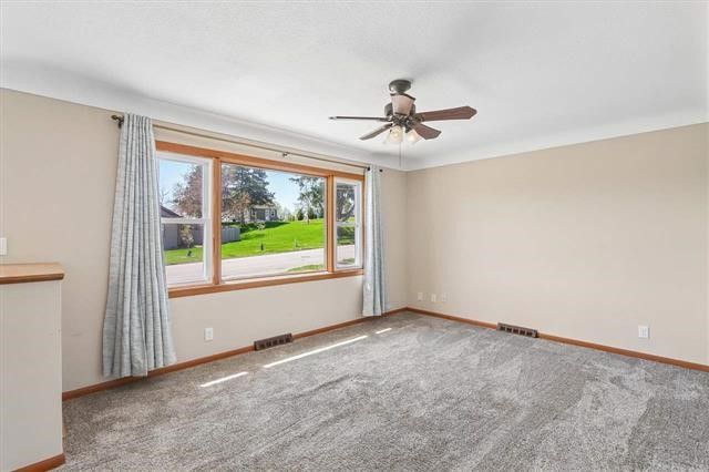 28 29th Avenue SW, Cedar Rapids, IA 52404