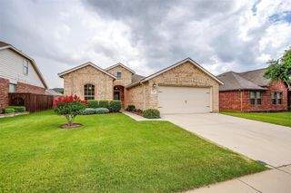 429 Foxcraft Drive, Fort Worth, TX 76131