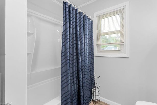 415 Crestview Drive, Thomasville, NC 27360