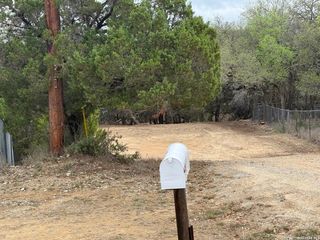 1456 Songbird, Canyon Lake, TX 78133