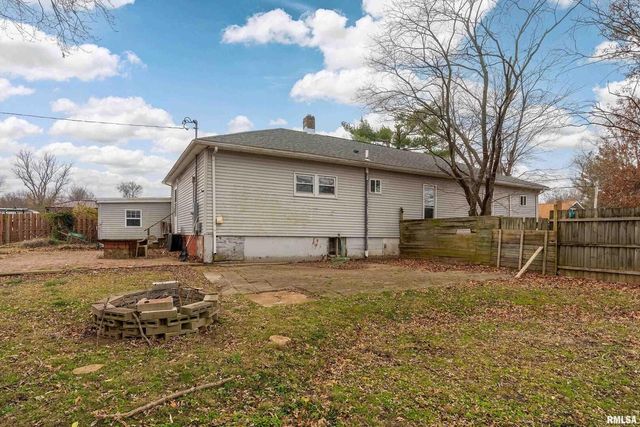 308 N Washington Boulevard, West Frankfort, IL 62896