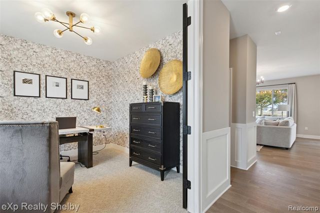 52009 Wellington Valley Drive, Macomb, MI 48042