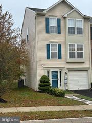 304 JOSHUA CT, North Wales, PA 19454