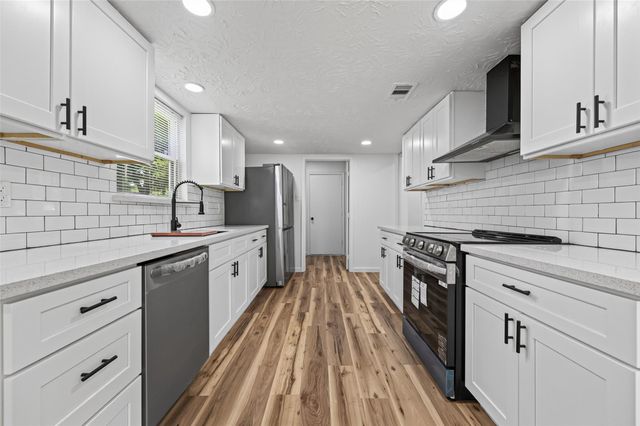 6107 Fuller Street, Houston, TX 77084