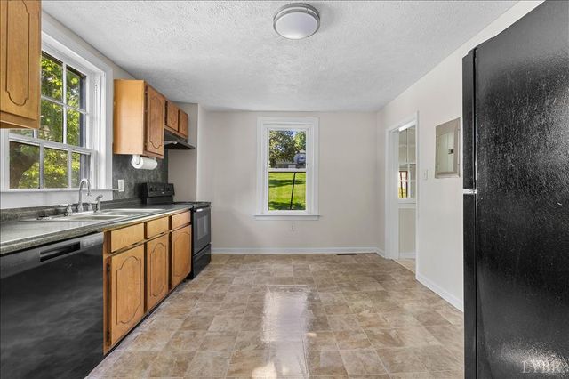 33 Garland, Danville, VA 24541