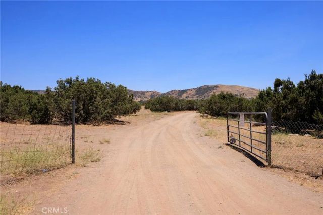 4 Shannondale, Acton, CA 93510