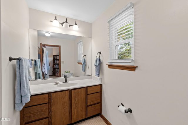 5433 Pine Top Circle, Raleigh, NC 27612