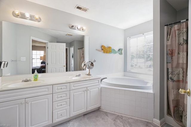 6715 Burbage Landing CIR, Suffolk, VA 23435
