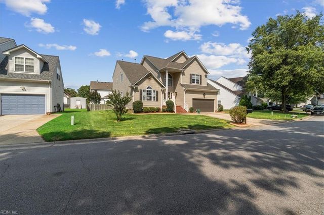 6715 Burbage Landing CIR, Suffolk, VA 23435
