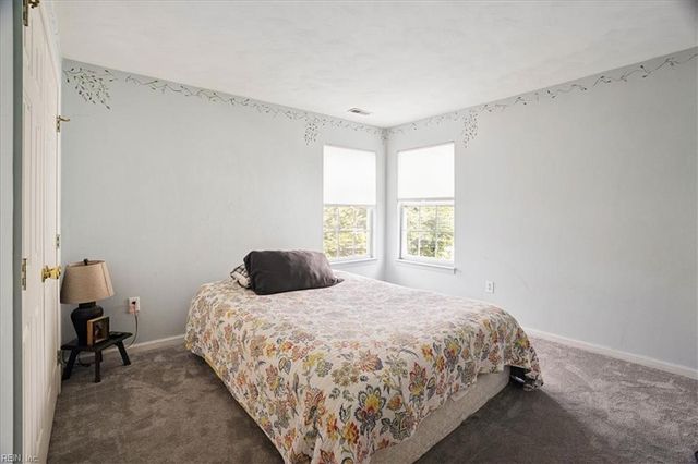 6715 Burbage Landing CIR, Suffolk, VA 23435