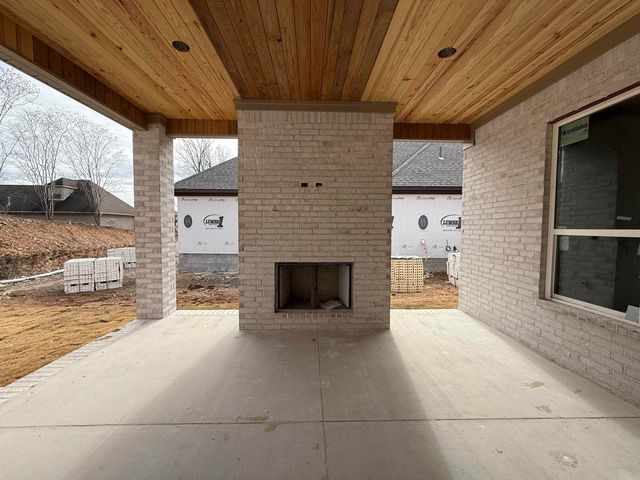 67 Mountain Brook Road, Little Rock, AR 72223