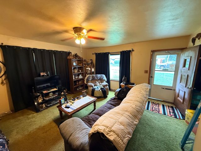 3865 Johnson Avenue, Davenport, IA 52802
