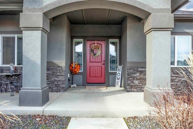 595 Troy Ave, West Richland, WA 99353