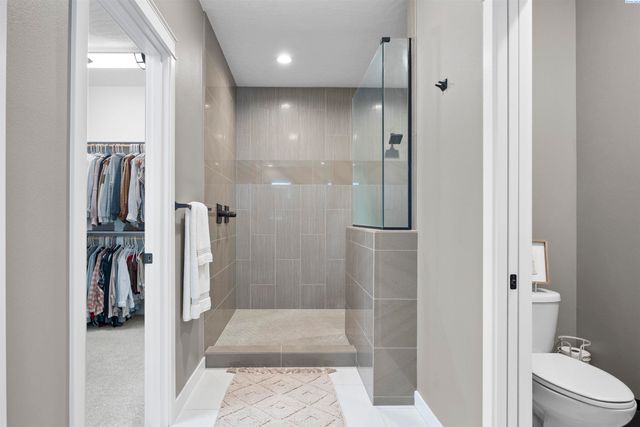 595 Troy Ave, West Richland, WA 99353