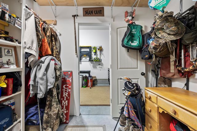 595 Troy Ave, West Richland, WA 99353