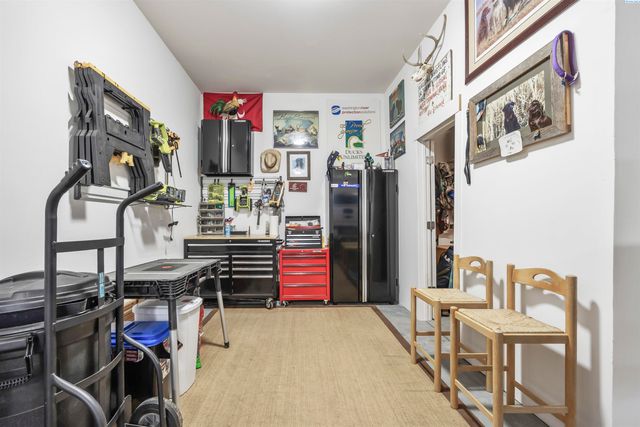 595 Troy Ave, West Richland, WA 99353