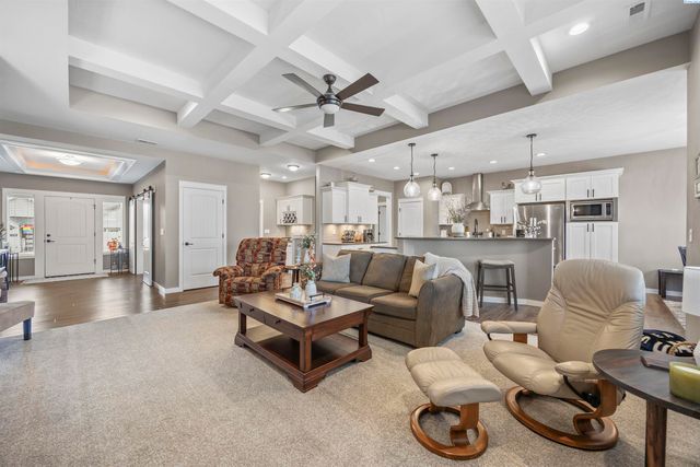 595 Troy Ave, West Richland, WA 99353