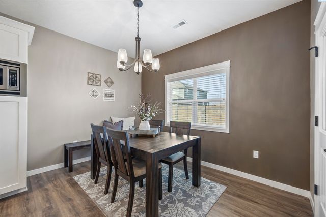 595 Troy Ave, West Richland, WA 99353