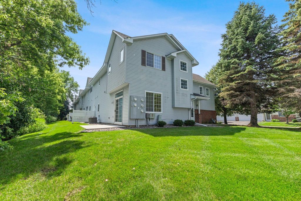 9050 Merrimac Lane N, Maple Grove, MN 55311 — exterior