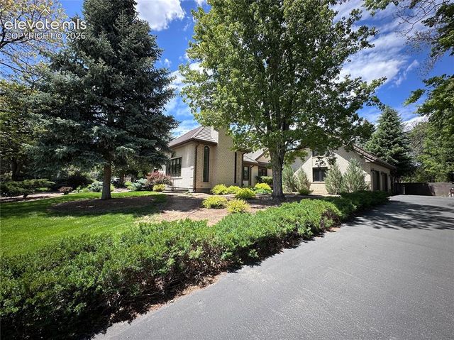 52 Broadmoor Avenue, Colorado Springs, CO 80906