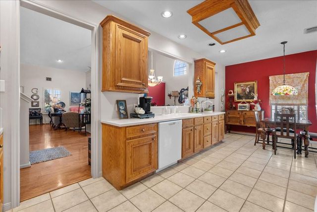 2601 S Broadway Street 71, La Porte, TX 77571