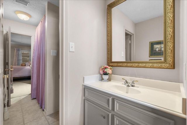 2601 S Broadway Street 71, La Porte, TX 77571