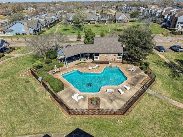 2601 S Broadway Street 71, La Porte, TX 77571