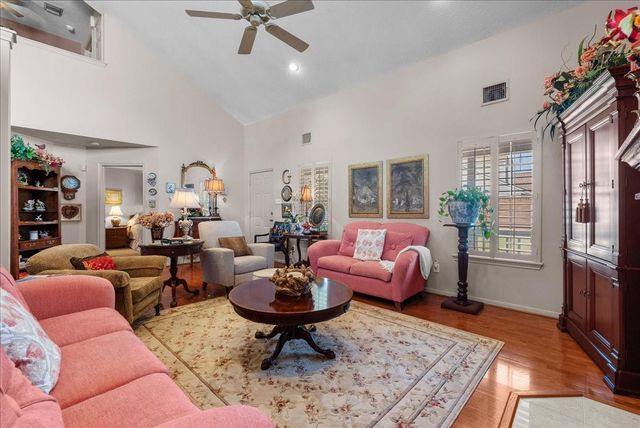 2601 S Broadway Street 71, La Porte, TX 77571