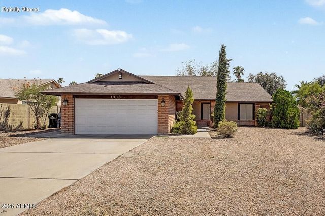 3215 W PARADISE Lane, Phoenix, AZ 85053
