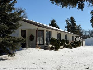 910 2nd Street NE, Roseau, MN 56751