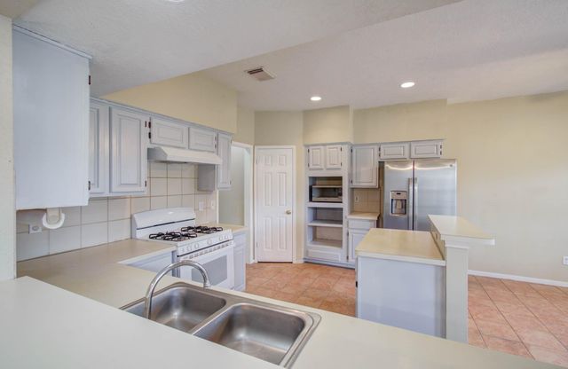 10615 Alderford Ct, Houston, TX 77070