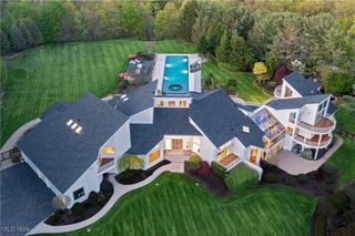 70 Basswood Lane, Moreland Hills, OH 44022