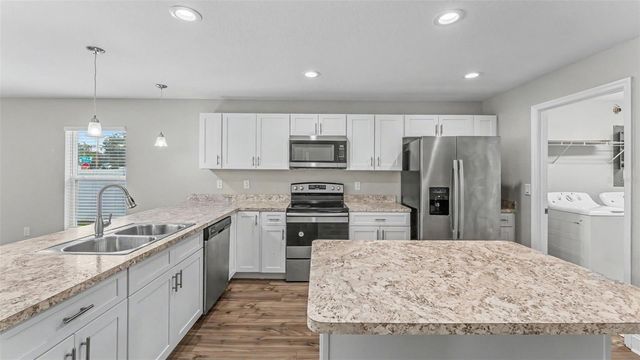 902 N VERMONT AVENUE, Lakeland, FL 33801