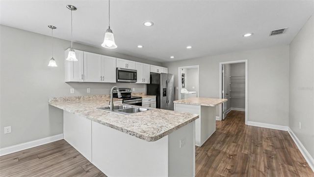 902 N VERMONT AVENUE, Lakeland, FL 33801
