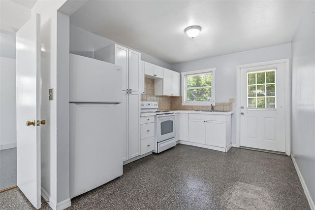 6802 LARMON STREET, Tampa, FL 33634