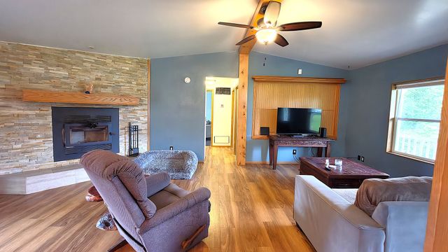 1941 W 53rd Street, Davenport, IA 52806
