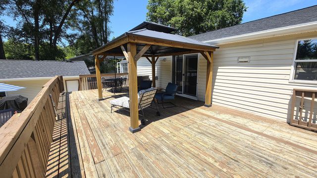 1941 W 53rd Street, Davenport, IA 52806