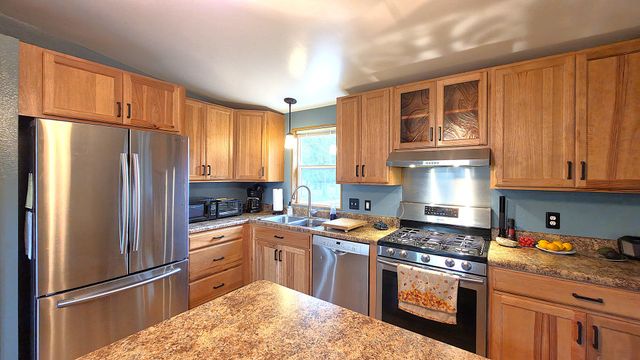 1941 W 53rd Street, Davenport, IA 52806
