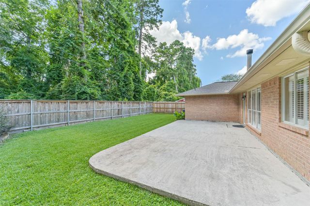 4111 Hermitage Hollow Lane, Houston, TX 77339