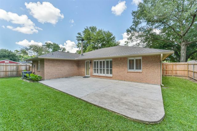 4111 Hermitage Hollow Lane, Houston, TX 77339
