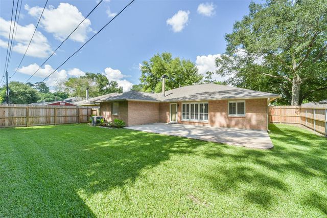 4111 Hermitage Hollow Lane, Houston, TX 77339
