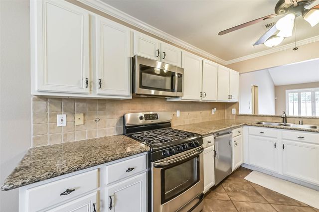 4111 Hermitage Hollow Lane, Houston, TX 77339
