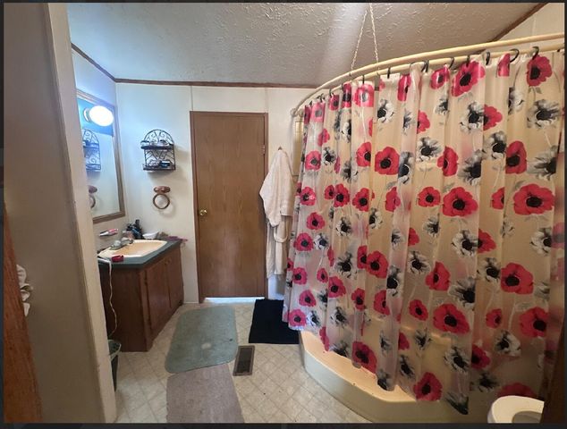 114 Iron Works Road, Irvine, KY 40336