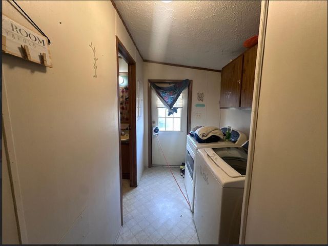 114 Iron Works Road, Irvine, KY 40336