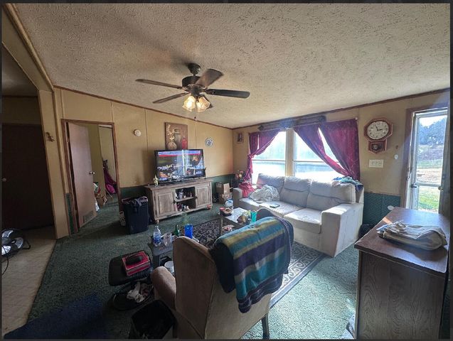 114 Iron Works Road, Irvine, KY 40336