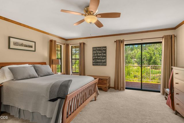 11178 E Evans Creek Road, Rogue River, OR 97537